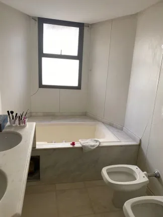 Imagem Apartamento com 5 Quartos à Venda, 285 m² em Setor São José - Goiânia