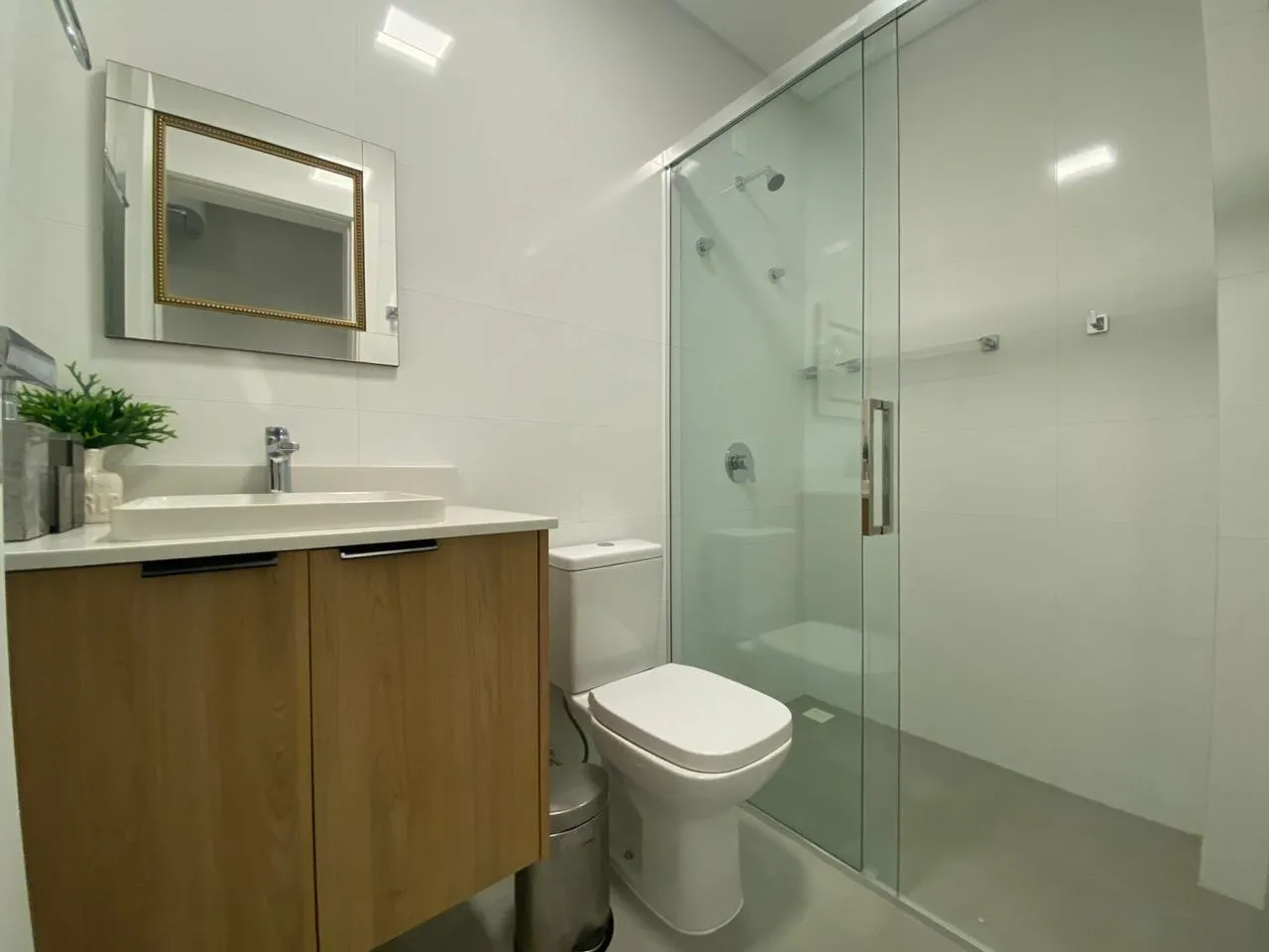 Imagem Apartamento à venda com 160m2 por R$ 2.800.000,00