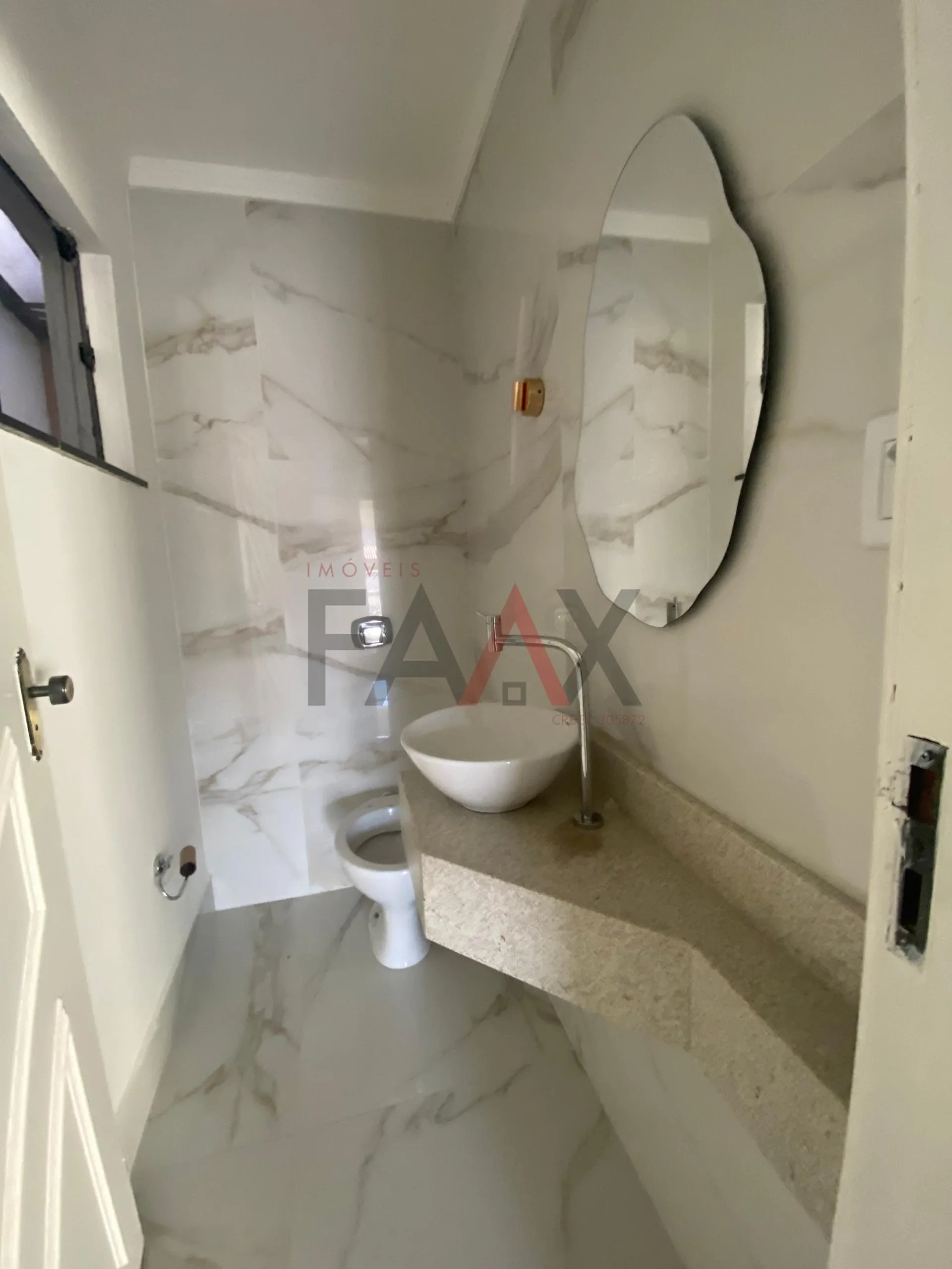 Imagem Sobrado com 4 dormitórios para locação,168.55 m², Alto da XV, GUARAPUAVA - PR