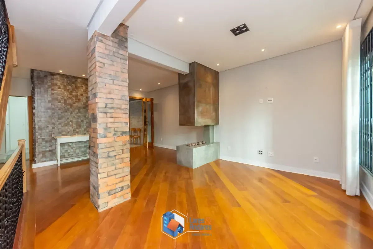 Imagem Casa para venda em Vila Clementino com 3 quartos, sendo 1 suíte, 297m²