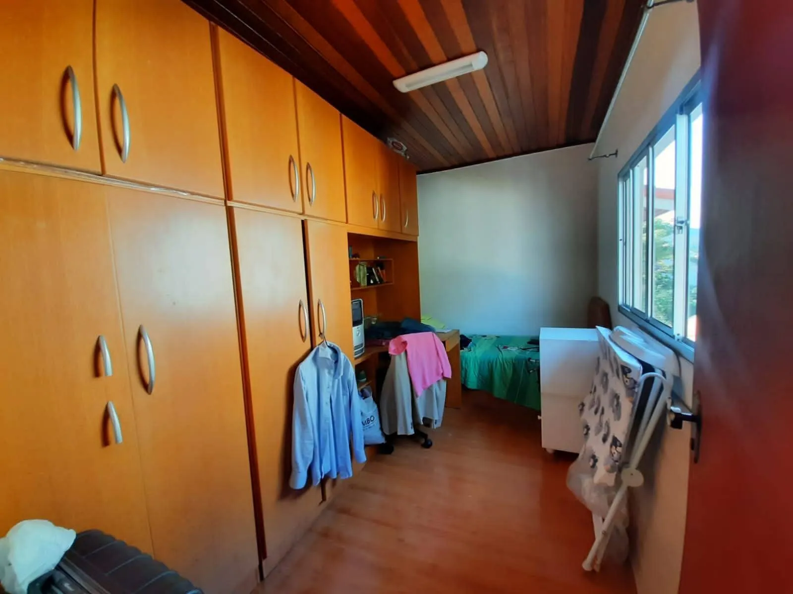 Imagem Sobrado de 387m² Localizado no Alphaville Residencial 3 - Santana de Parnaíba/SP!