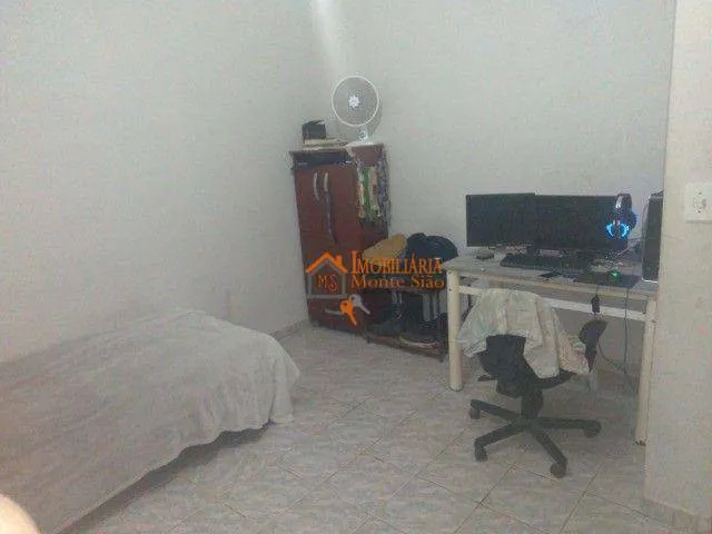 Imagem Casa com 3 dormitórios à venda, 900 m² por R$ 742.000,00 - Água Azul - Guarulhos/SP