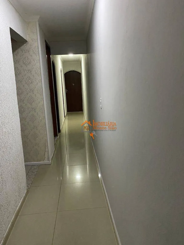 Imagem Sobrado com 6 dormitórios à venda, 300 m² por R$ 900.000,00 - Vila Nova Bonsucesso - Guarulhos/SP