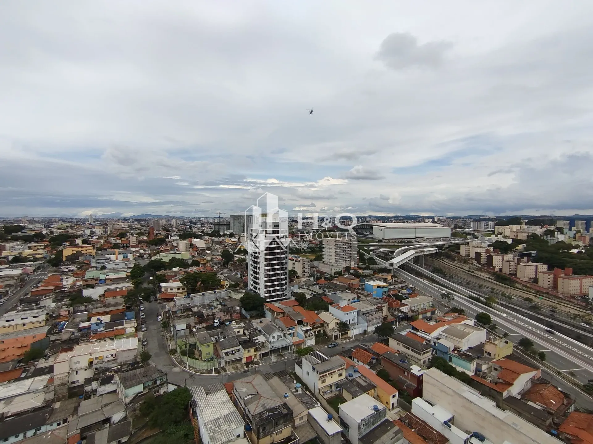 Imagem Oportunidade, Apartamento à venda no ARTUR ALVIM possui 40 metros quadrados com 2 quartos e uma vaga de garagem.