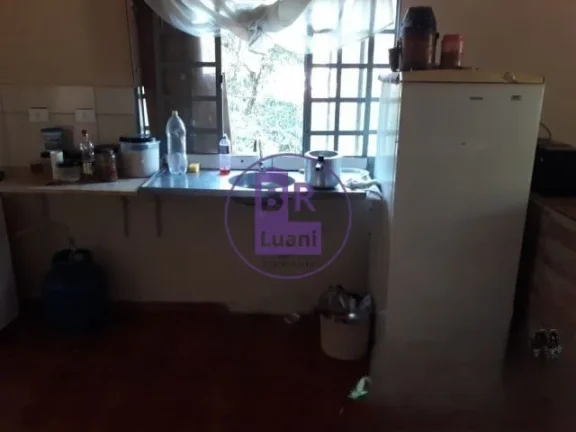 Imagem Oportunidade! Chácara com casa de alvenaria na Zona sul
