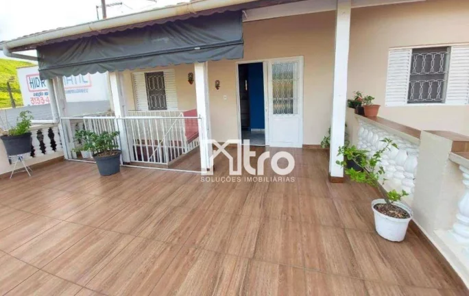 Imagem Casa com 5 dormitórios à venda, 266 m² por R$ 600.000,00 - Santa Rita - Guaratinguetá/SP