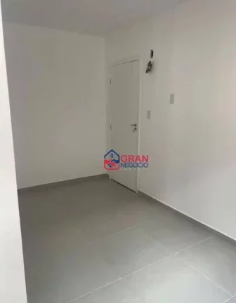 Imagem Apartamento no Água Verde - 60m2 - Rec?(C)m Reformado