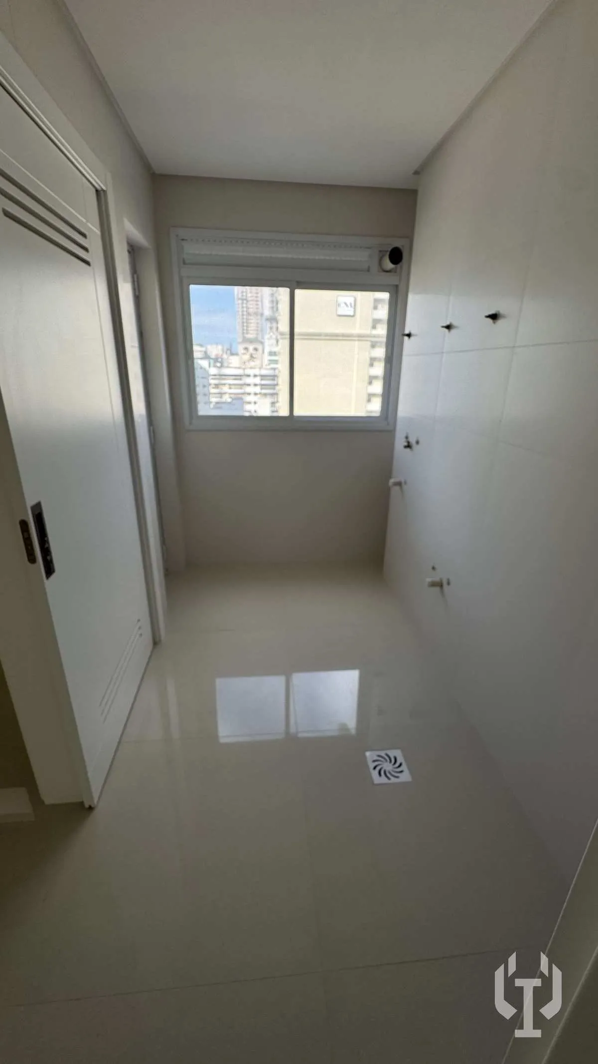 Imagem Apartamento à venda, no Grand Provence em Itapema, Meia Praia, com 4 quartos, 179,50m2