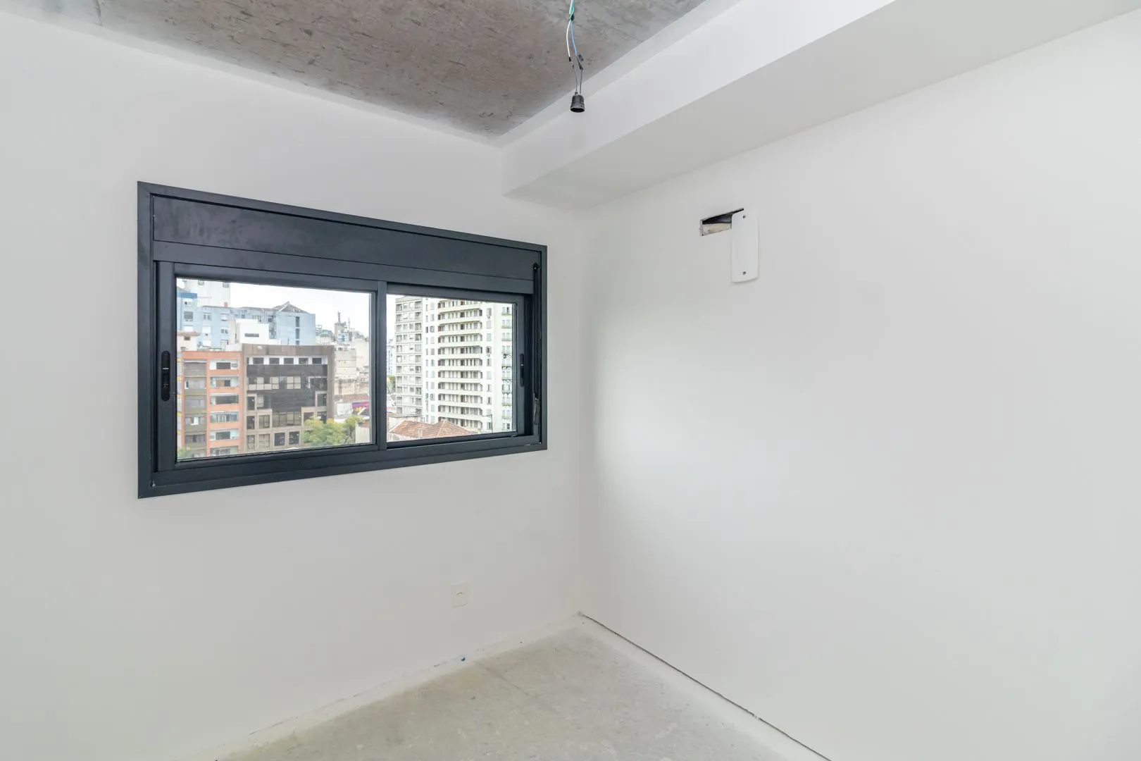 Imagem Apartamento no Go Cidade Baixa de 2 dormitórios vaga e infra DESOCUPADO