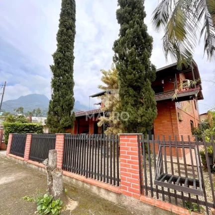 Imagem Casa com Amplo Terreno | Ilha da Figueira | 165m²