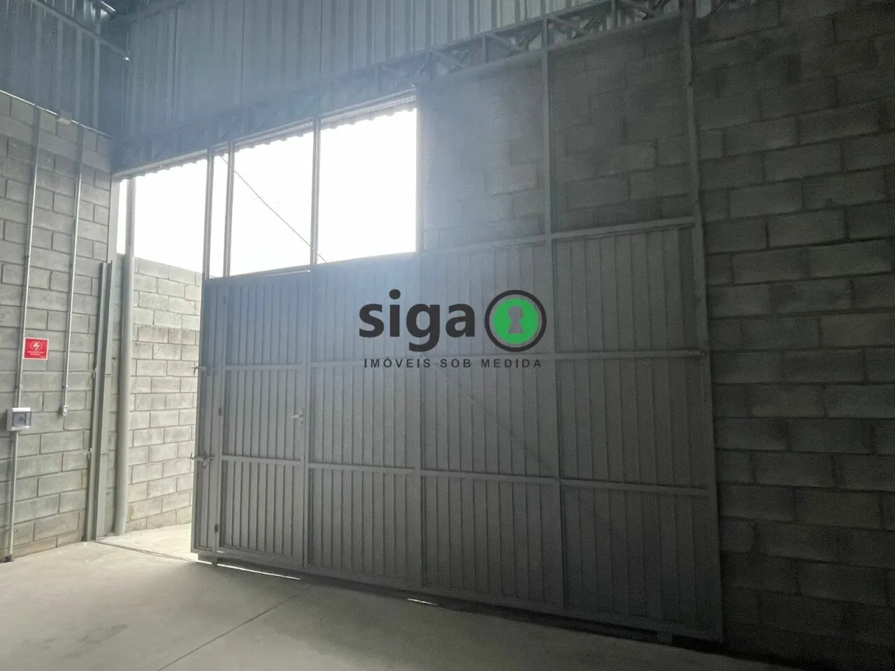 Imagem Galpão Industrial à Venda - 450 m² - Infraestrutura Completa - Zona ZC - São Paulo