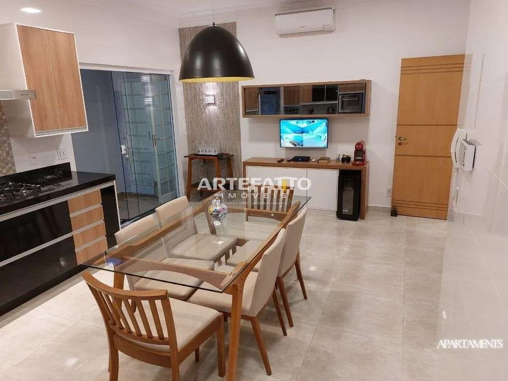 Imagem Casa com 3 quartos, 201m2, no bairro Prolongamento Jardim Ângela Rosa