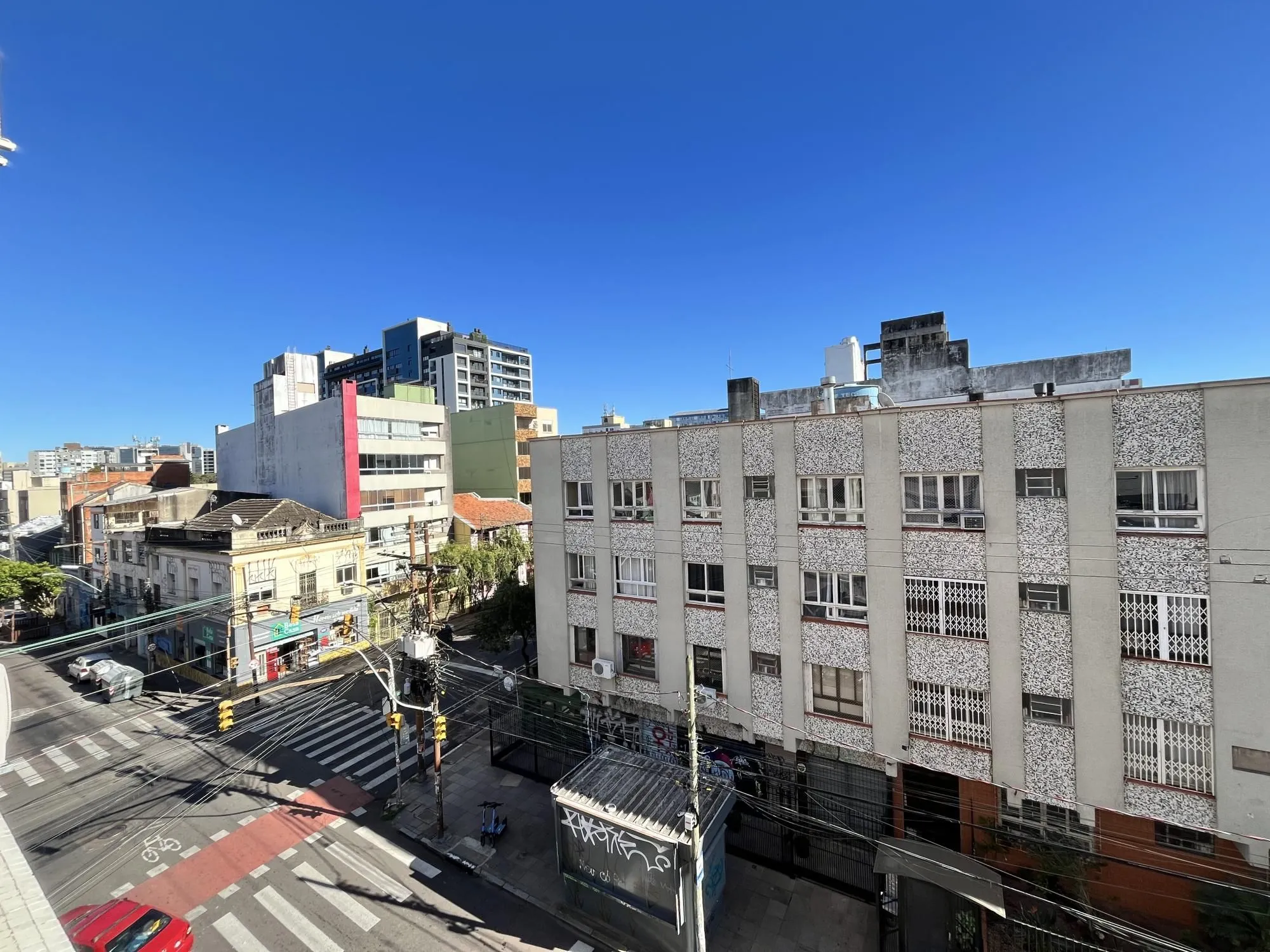 Imagem Apartamento com 3 dormitórios na Luiz Afonso, bairro Cidade Baixa - Porto Alegre