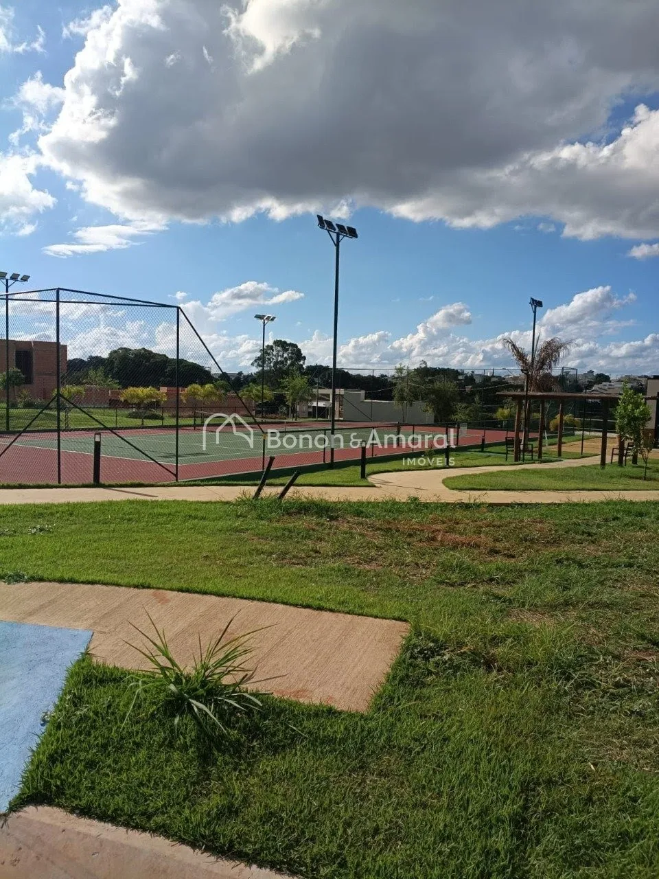 Imagem Terreno plano à venda no Residencial das Acácias em Paulínia: Condomínio Fechado com Lazer Completo e Infraestrutura de Alto Padrão