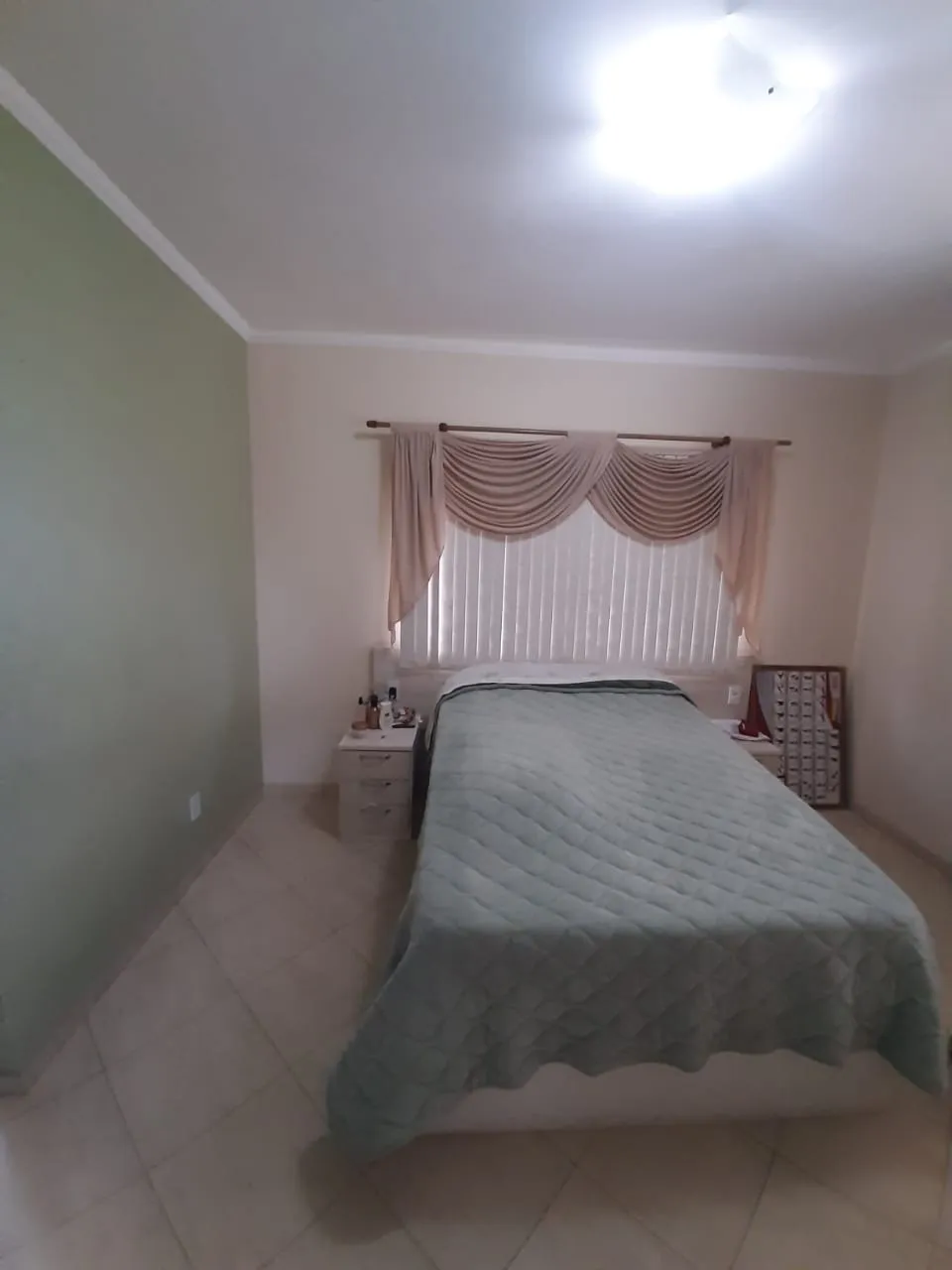Imagem Comercial à venda 1 Quarto, 3 Suites, 20 Vagas, 2037.7M², Santa Rita, Aparecida - SP