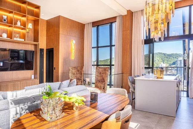 Imagem Cobertura Duplex a venda com 3 suítes vista mar em Itajaí