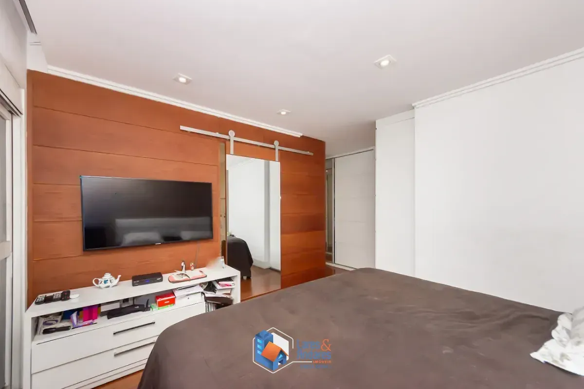 Imagem Duplex para venda em Itaim Bibi com 4 quartos, sendo 4 suítes, 190m²