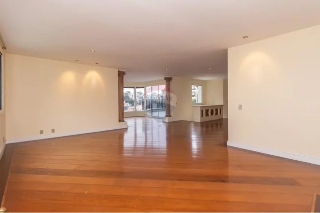 Imagem Amplo e Sofisticado Apartamento 350m² com Vista para o Pacaembu – Higienópolis / Pacaembu