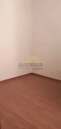Imagem Sobrado à Venda 3 Dormitórios | 3 Min da Av. Sabará!