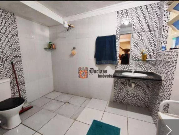 Imagem Sobrado com 3 dormitórios à venda, 250 m² por R$ 300.000 - Jardim Regina - Itanhaém/SP