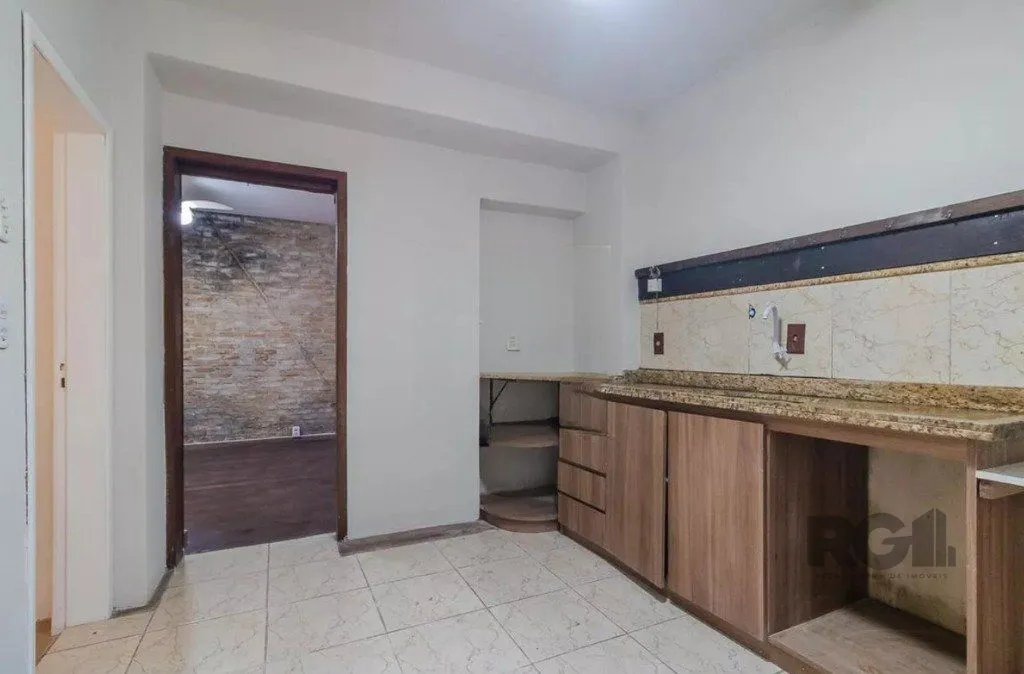 Imagem Casa para Venda - 160m², 3 dormitórios, sendo 1 suite, 2 vagas - Teresópolis