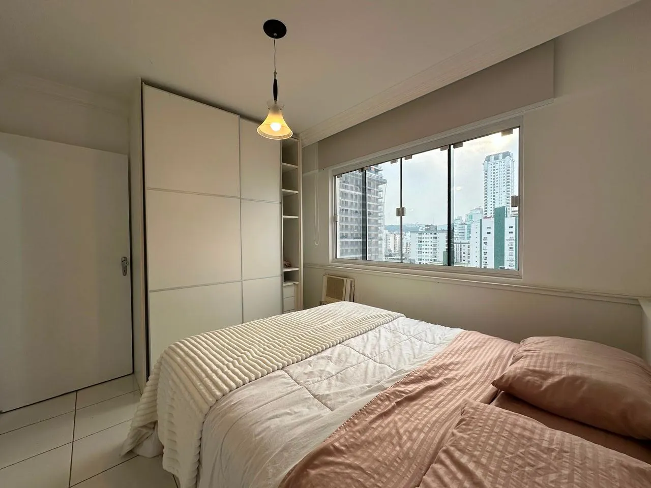 Imagem Apartamento com vista para o mar à venda com 165m2 por R$ 2.800.000,00