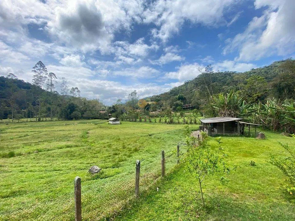 Imagem Casa para Venda em Teresópolis / RJ no bairro Canoas