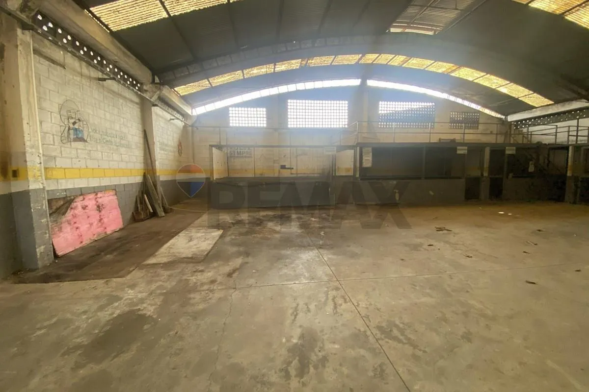 Imagem Galpão: Espaço Comercial Ideal em Tomás Coelho