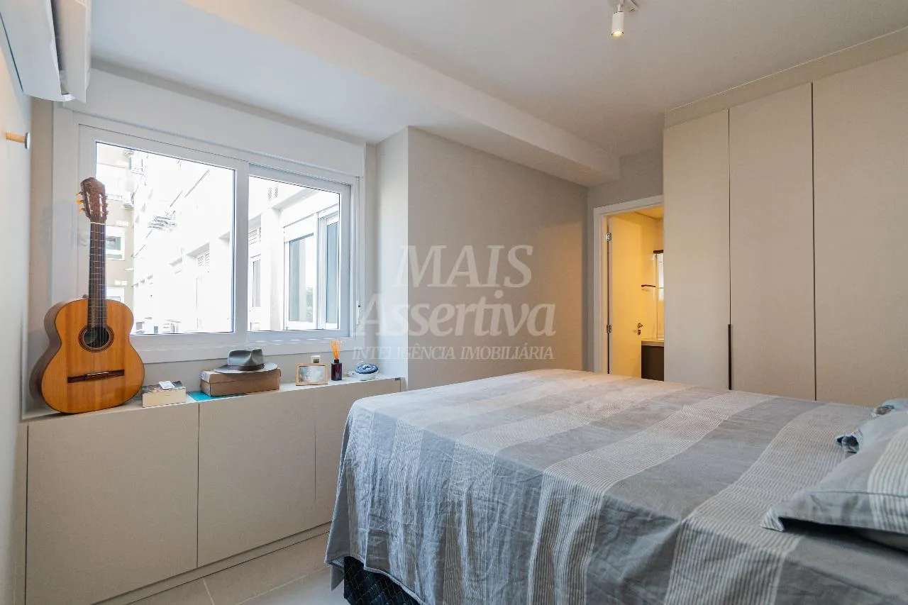 Imagem Ótimo apartamento mobiliado e decorado à venda em Porto Alegre/RS