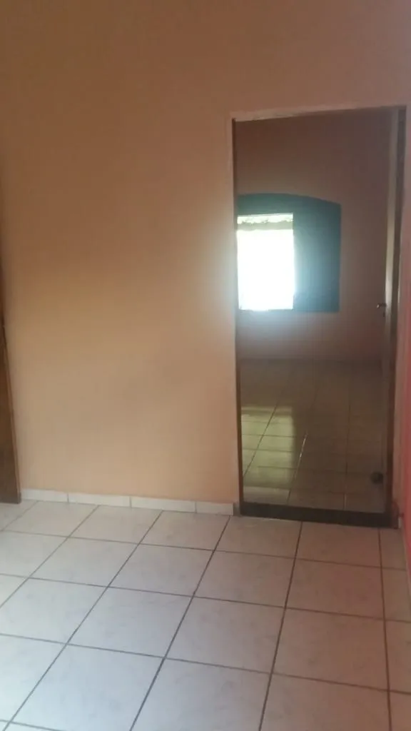 Imagem Casa à venda 2 Quartos, 2 Vagas, 300M², Residencial Ouro Verde, Pindamonhangaba - SP