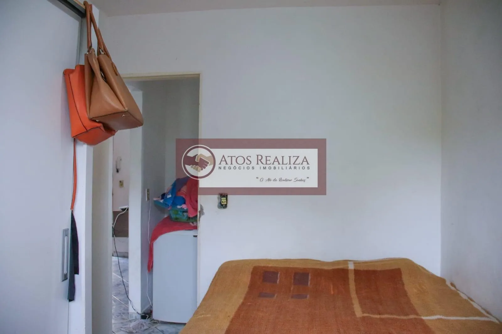 Imagem Apartamento em oportunidade venda no BNH Grajaú. Vendo Apartamento de 2 Dormitórios no BNH, proximo a estação Grajaú da CPTM, valor de oportunidade: R$ 160k. Aceita financiamento bancário, confira.