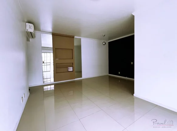 Imagem Apartamento com 3 quartos sendo 1 suite, 1 vg Centro Florianópolis a poucos passos do Hippo. Oportu...