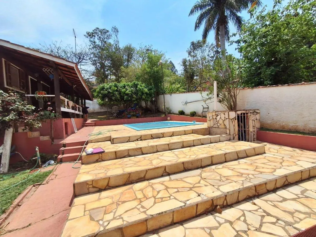 Imagem LINDA CASA EM CONDOMINIO EM SOCORRO - BAIRRO RECANTO DO BOSQUE COM 1.000M2 E PISCINA