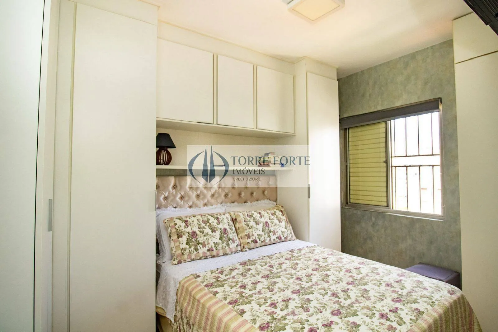 Imagem Lindo apartamento reformado com 62 M², 2 dorms. 1 vaga de garagem em Moema