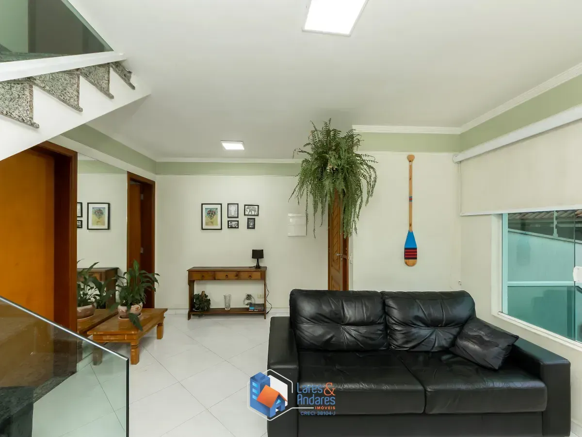 Imagem Sobrado para venda em Vila Mazzei com 2 quartos, sendo 2 suítes, 140m²