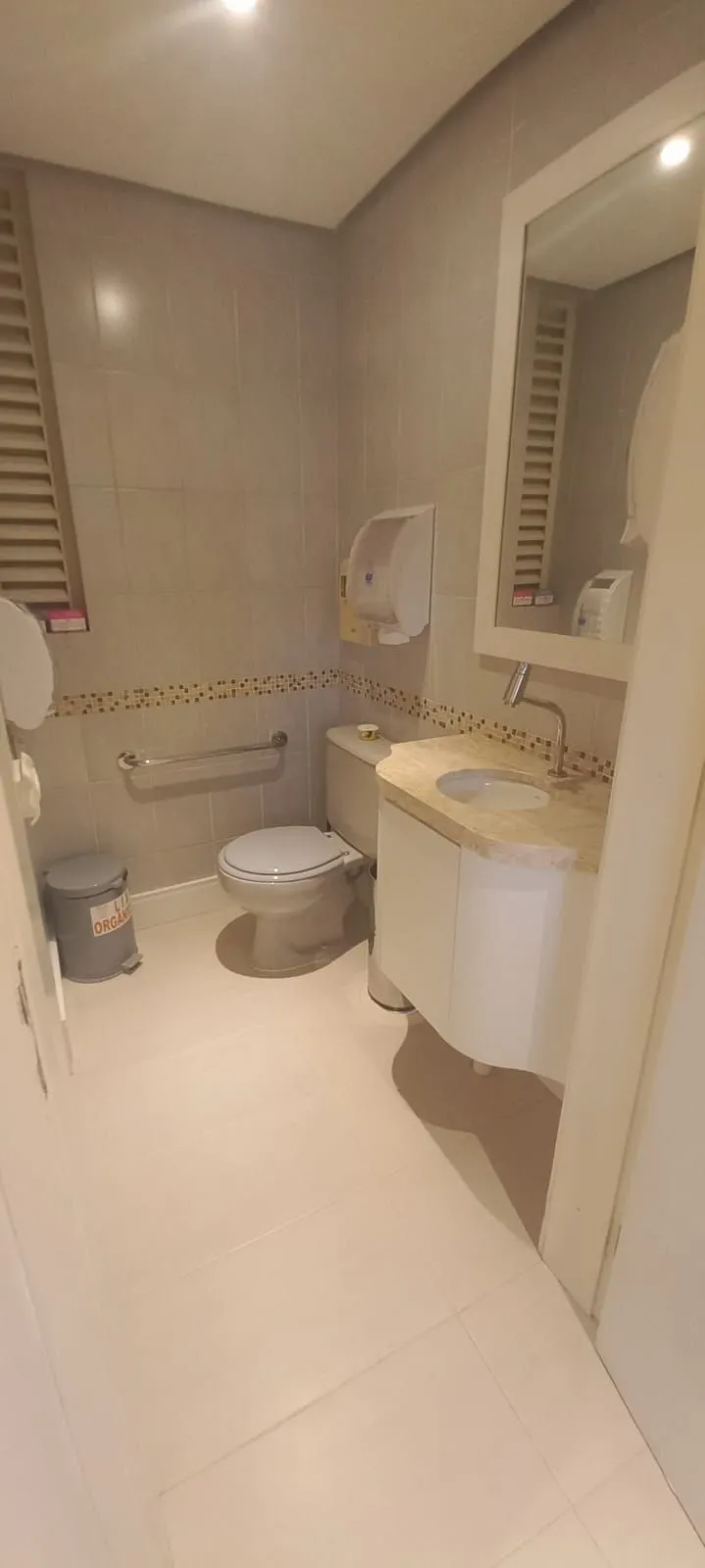 Imagem Sala / Conjunto comercial a venda no bairro Moinhos de Vento em Porto Alegre