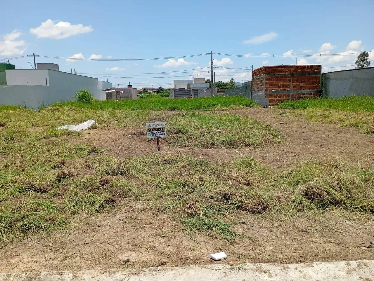 Foto do imóvel Terreno à venda, Residencial e Comercial Portal dos Eucaliptos, Pindamonhangaba, SP