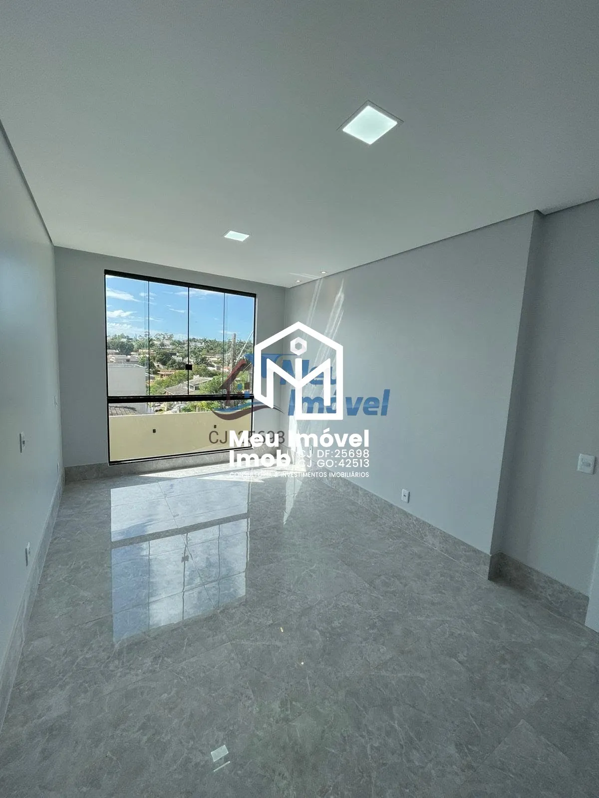 Imagem Casa 4 Quartos 4 suítes Alto Padrão 2 Vagas 260m² Arniqueira