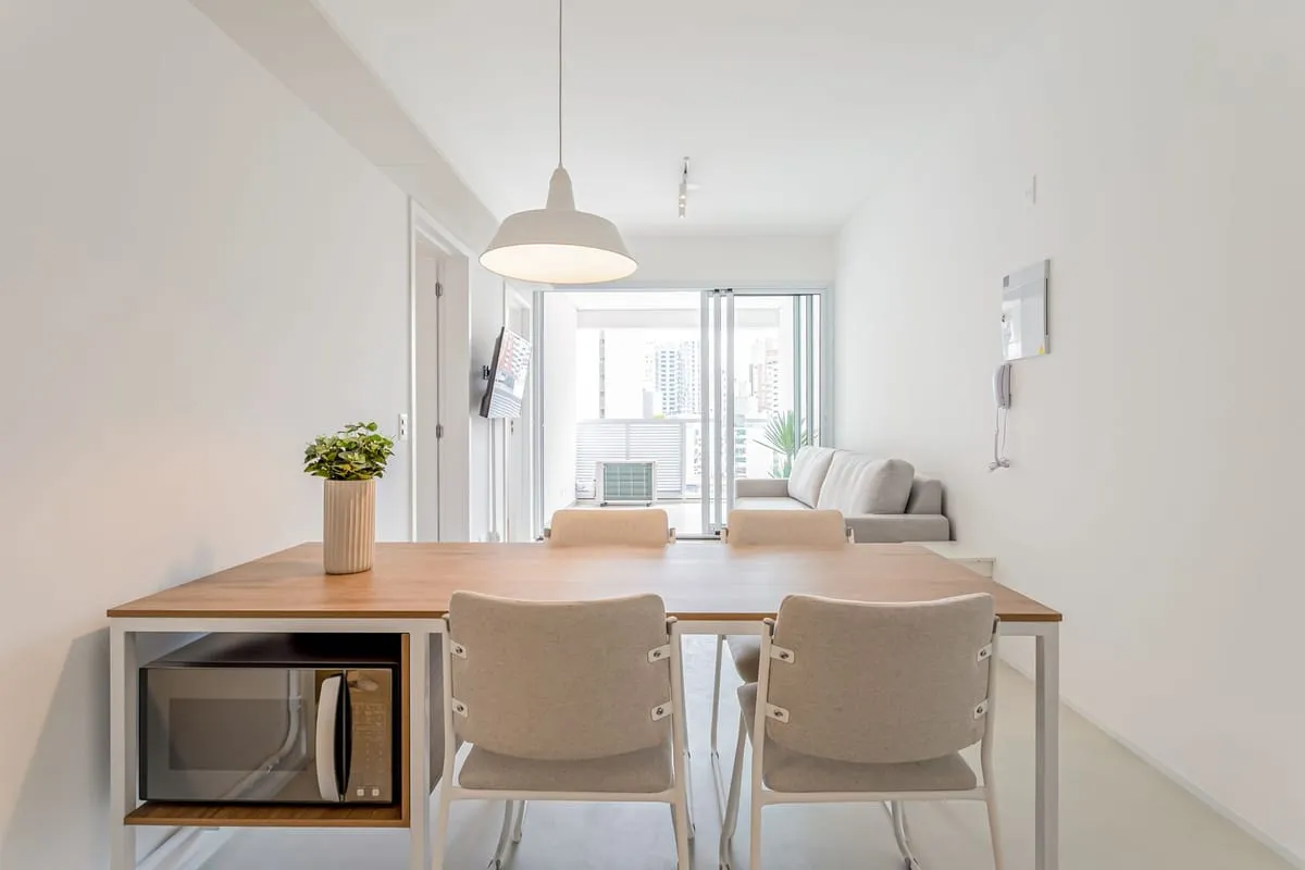 Imagem Apartamento com 2 Quartos para alugar, 67m² - Vila Madalena