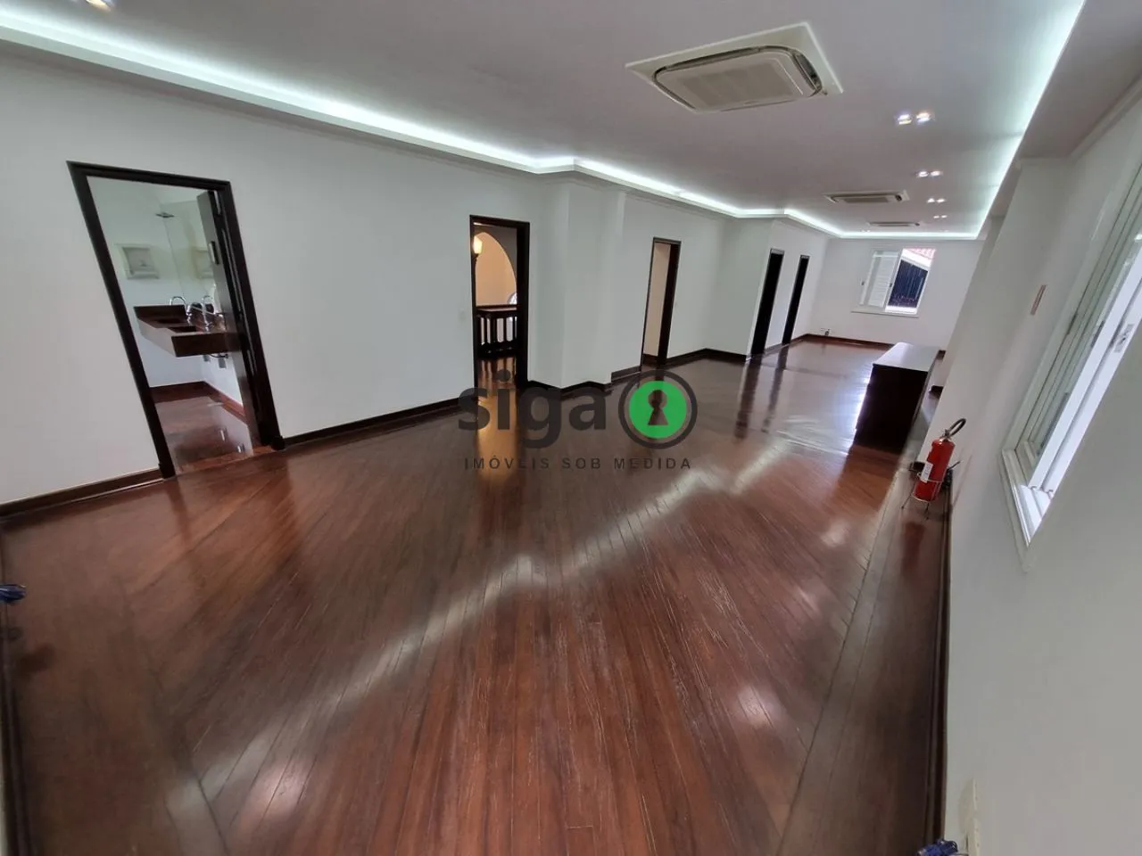 Imagem Casa para Venda ou Aluguel no Jardim América com 5 quartos e 1355m²
