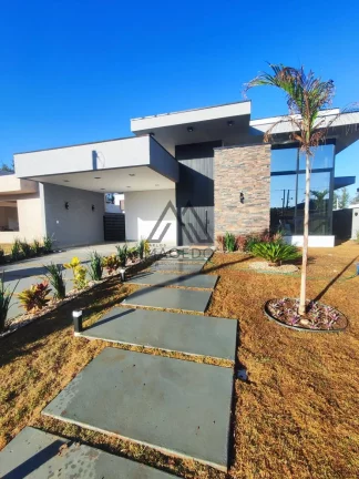 Foto do imóvel Espetacular Casa Térrea de Alto Padrão - 3 suítes + Office - Ninho Verde 1