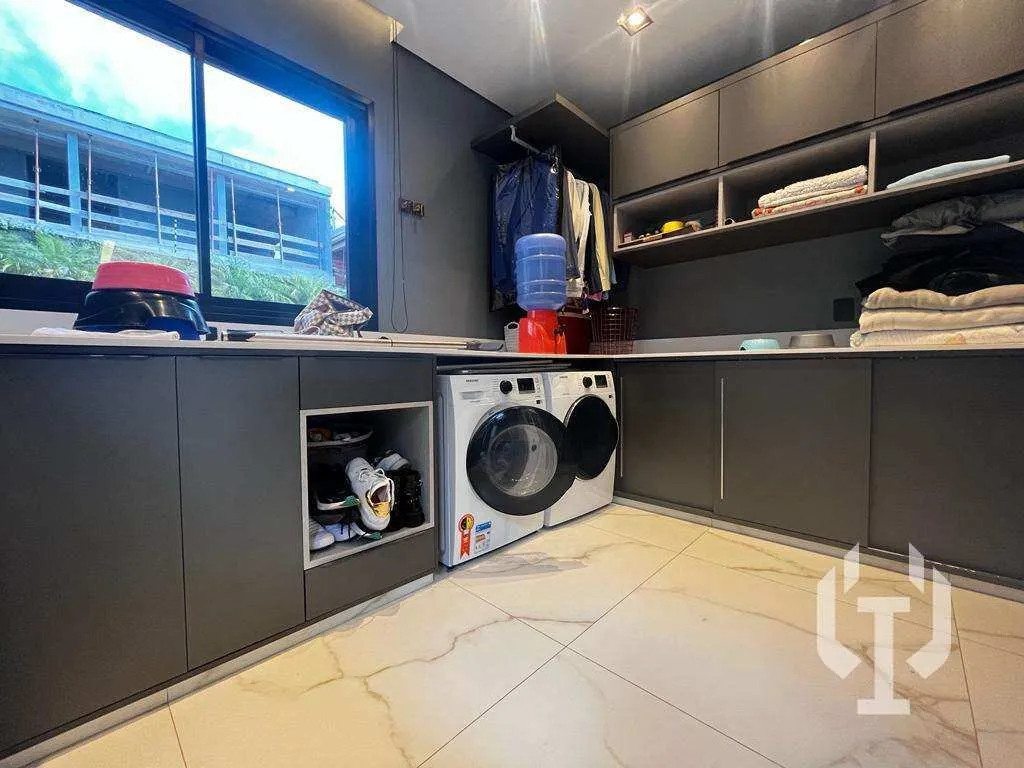 Imagem Casa de condomínio à venda, no VIVENDAS DO ATLÂNTICO, em Balneário Camboriú, Praia do Estaleiro, com 4 quartos, 650m2
