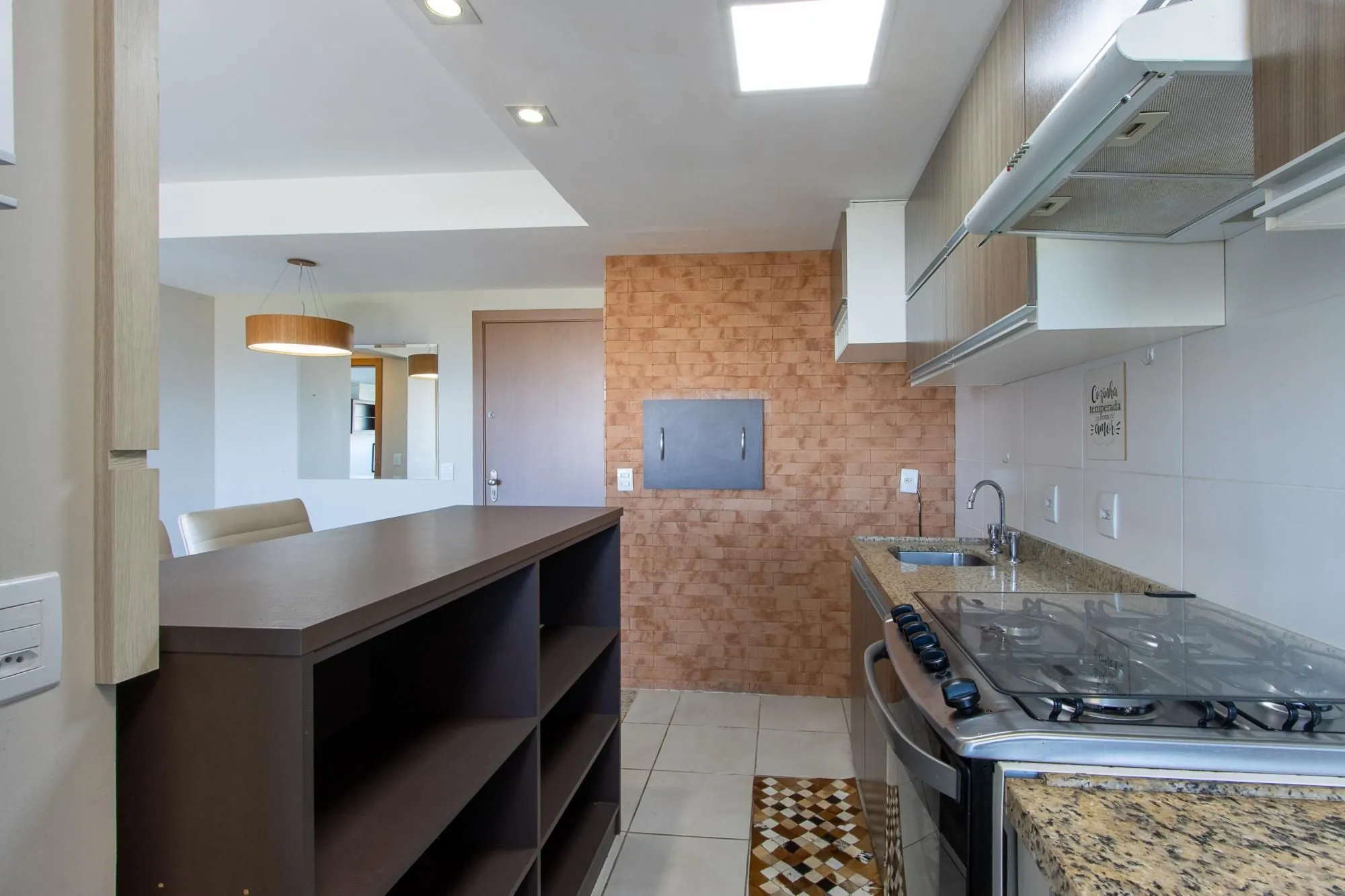 Imagem Apartamento com 2 dormitórios e 60m² à venda no bairro Tristeza
