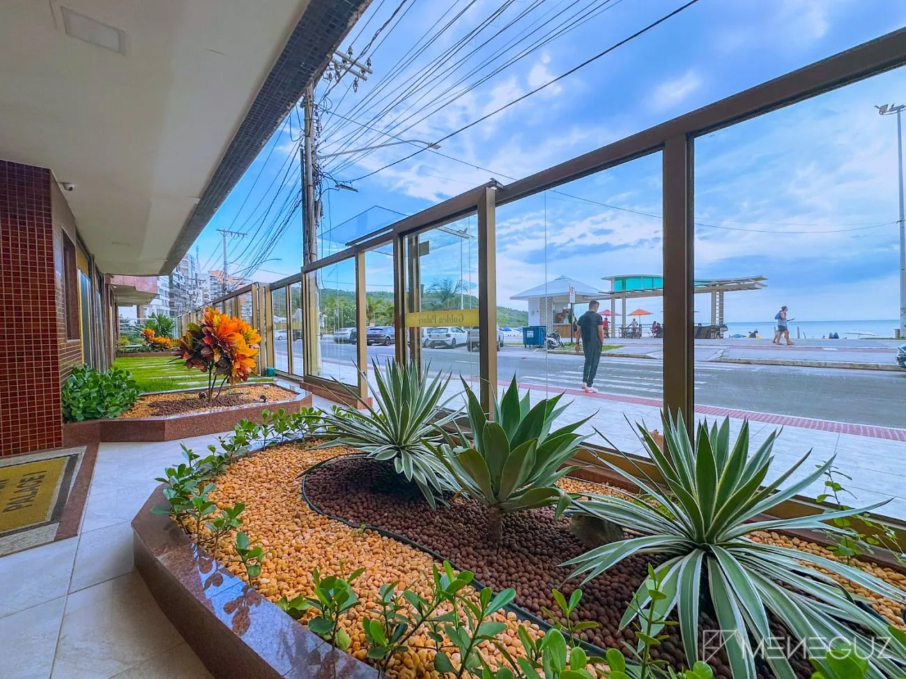 Imagem Apartamento de alto padrão a venda de frente para o mar com 4 Suítes na Deslumbrante Praia do Morro, em Guarapari