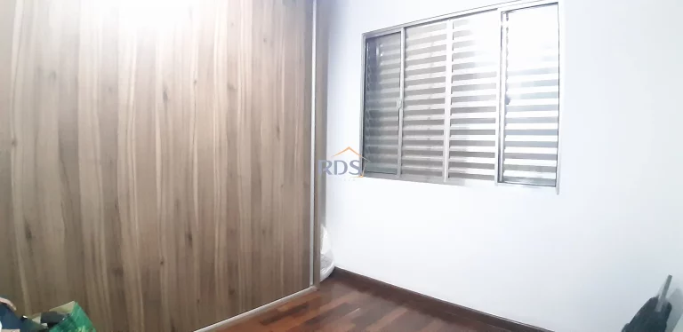 Imagem Vende Casa de 270m² com 4 dormitórios no Parque Assunção