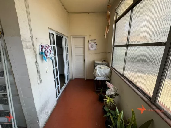 Imagem Charmoso apartamento de 3 quartos em Pinheiros, São Paulo-SP: 155,00 m! Para reformar!