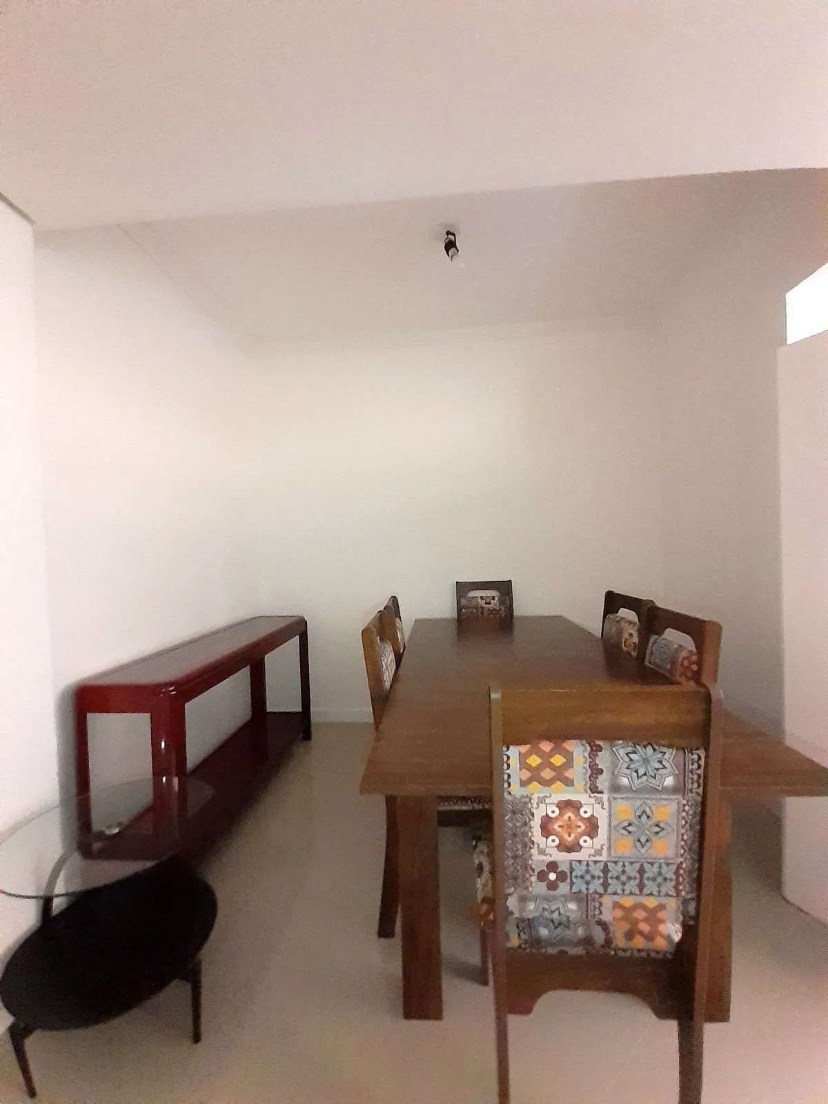 Imagem Apartamento de dois quartos no bairro Menino Deus em Porto Alegre