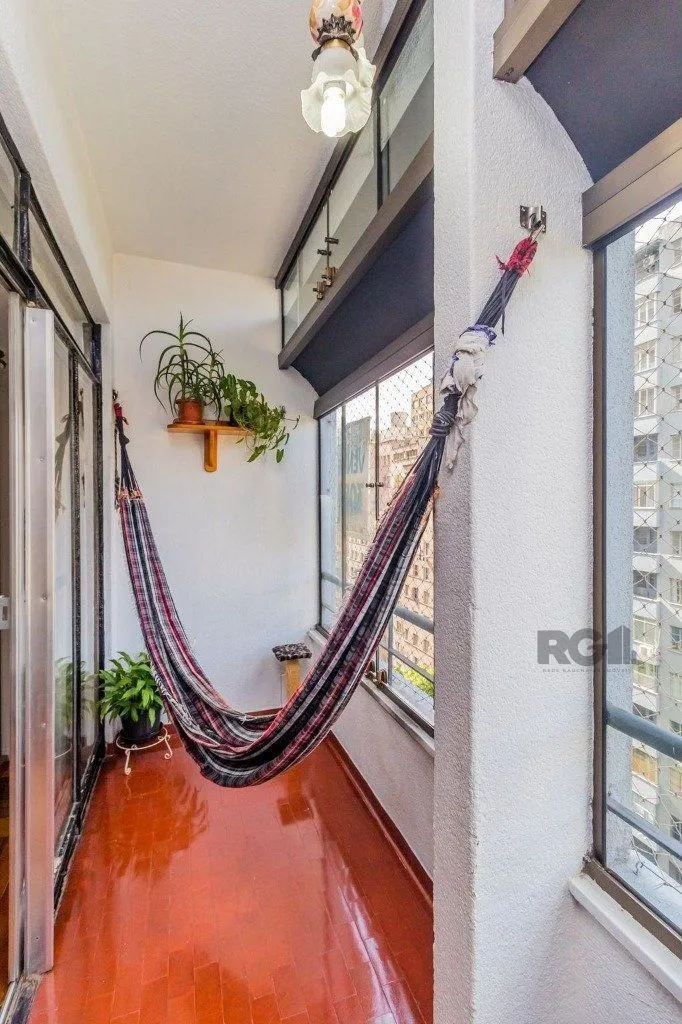 Imagem Excelente apartamento de 88m² com 3 dormitórios e sacada.