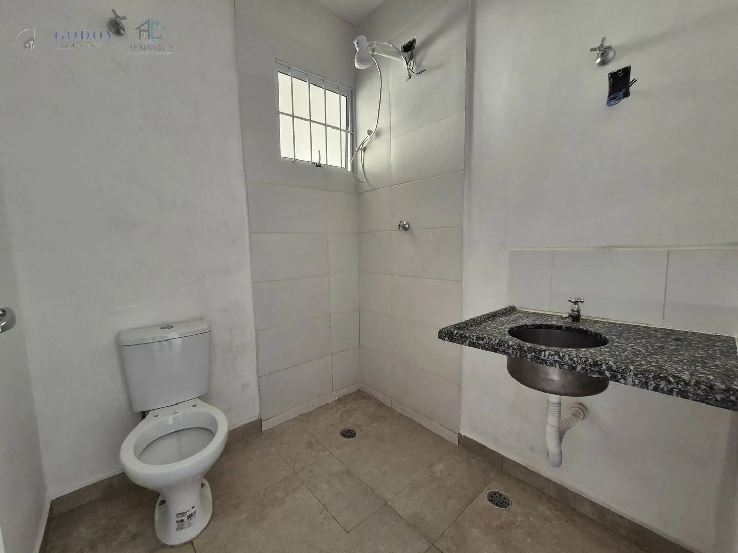 Imagem Casa para Locação com Suíte e Vaga Coberta no Boa Vista
