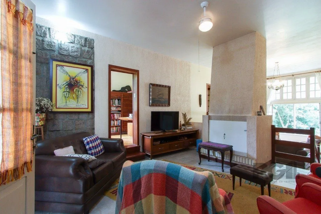 Imagem Casa com 3 quartos, suite em terreno com 7.320m² - Belem Velho